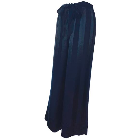 NWOT Victoria's Secret STUNNING 2 Pc Lounge Set Black Women's Size M/L - Picture 3 of 13